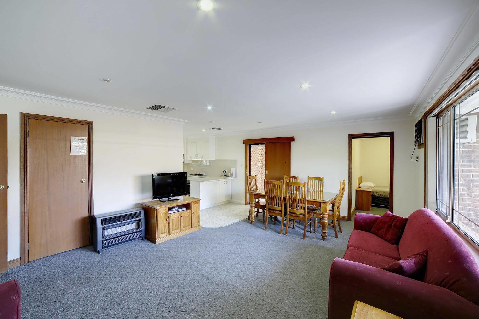 Boulevarde Motor Inn Wagga Wagga Exterior photo